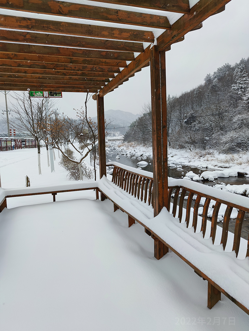 大雪纷飞